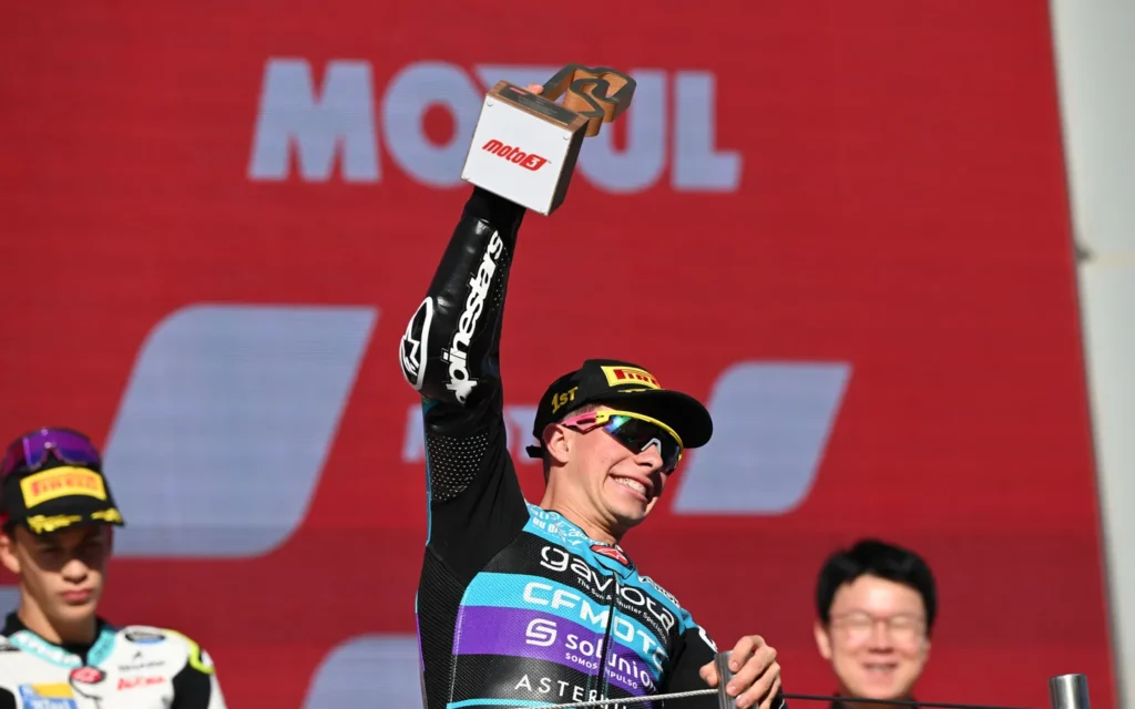 Penutup Moto3 yang bermakna buat David Alonso, raih kemenangan ke-14 untuk musim ini