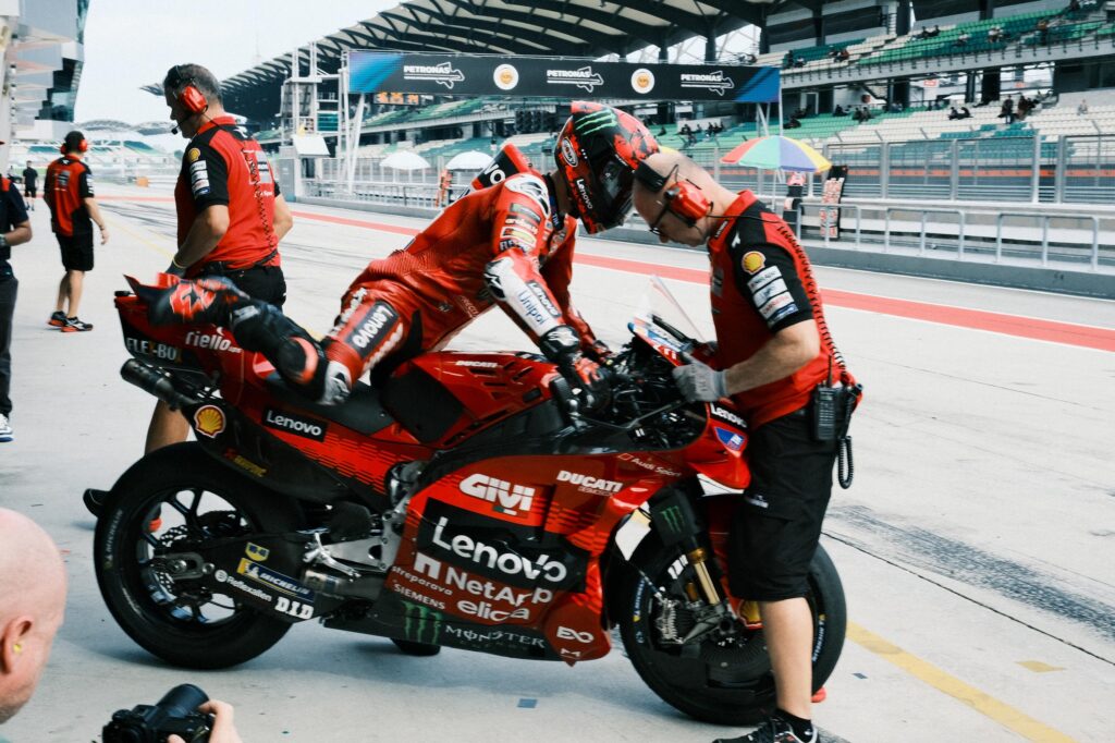 Bagnaia & Márquez cari pakej sempurna di Sepang