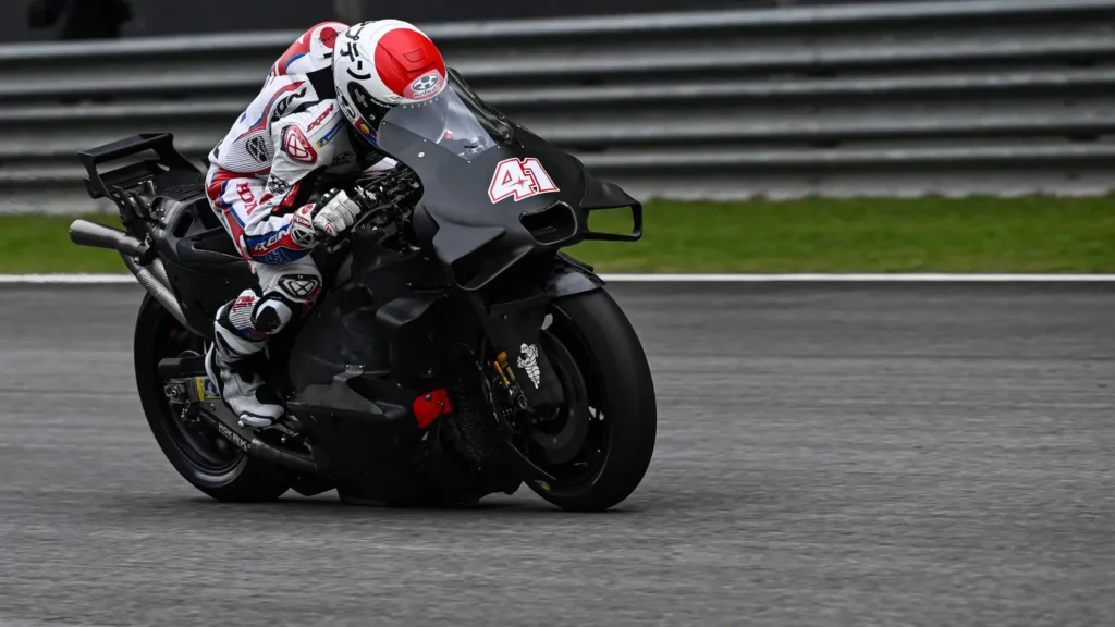 Honda & Yamaha jalani ujian tertutup di Valencia