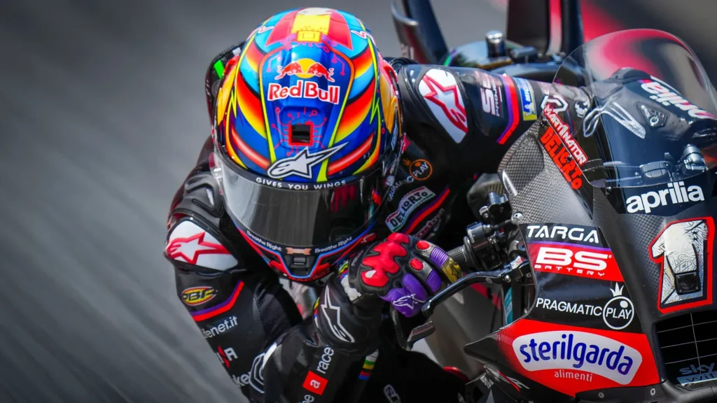 Jorge Martin gayakan helmet rekaan peminat di Catalunya