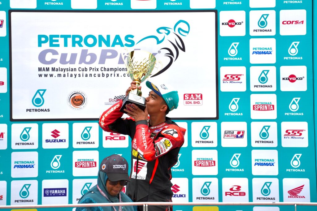 Kemenangan Haziq Fairues di Sepang bukti semangat juang tinggi bersama Honda